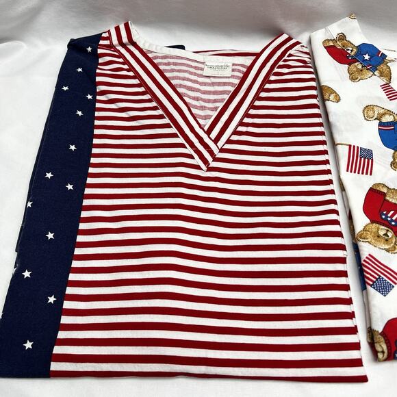 Vintage Scrub Tops Lot of 4 Size L/XL Pockets 4th of July Bears Rubber Ducky - Picture 3 of 13
